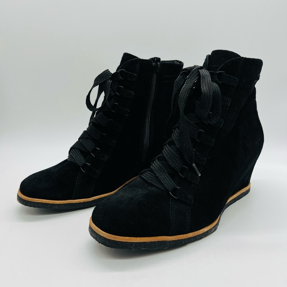 Earth Black Lace Up Kalmar Wedge Booties Size 8.5B